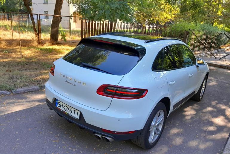 Porsche Macan S