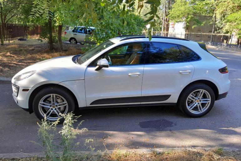 Porsche Macan S