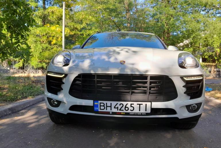 Porsche Macan S