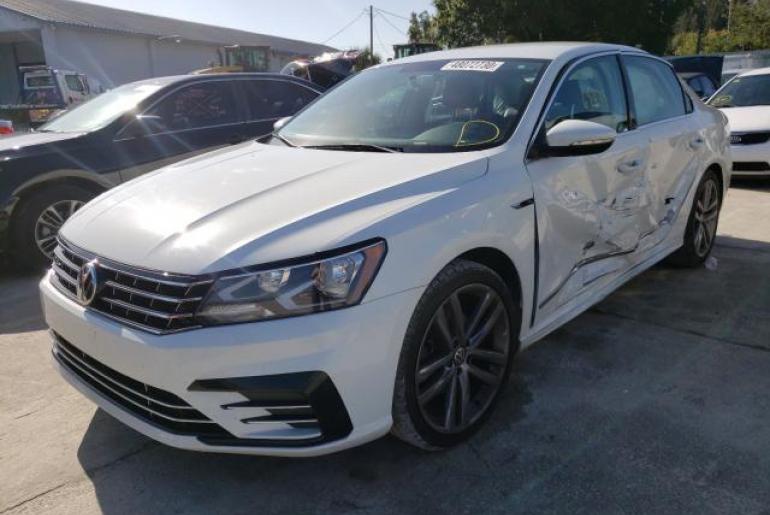 Volkswagen Passat R-Line