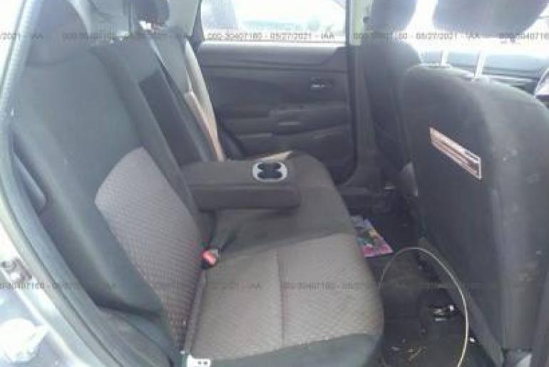 Mitsubishi Outlander Sport