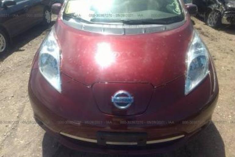 Nissan Leaf SV