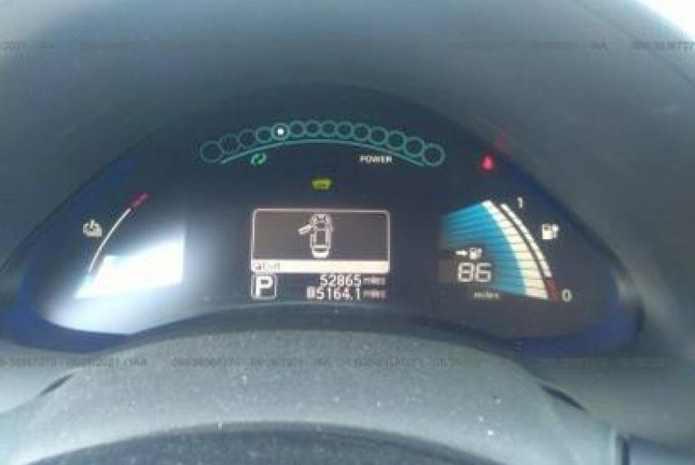 Nissan Leaf SV