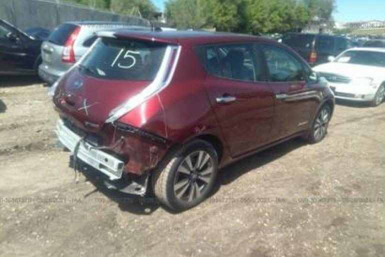 Nissan Leaf SV