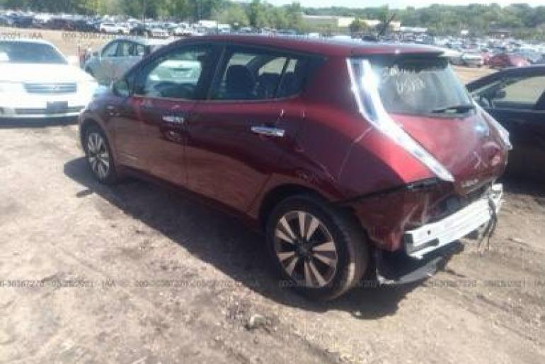 Nissan Leaf SV