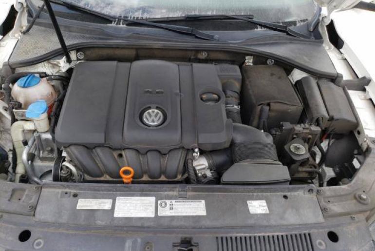 Volkswagen Passat SEL