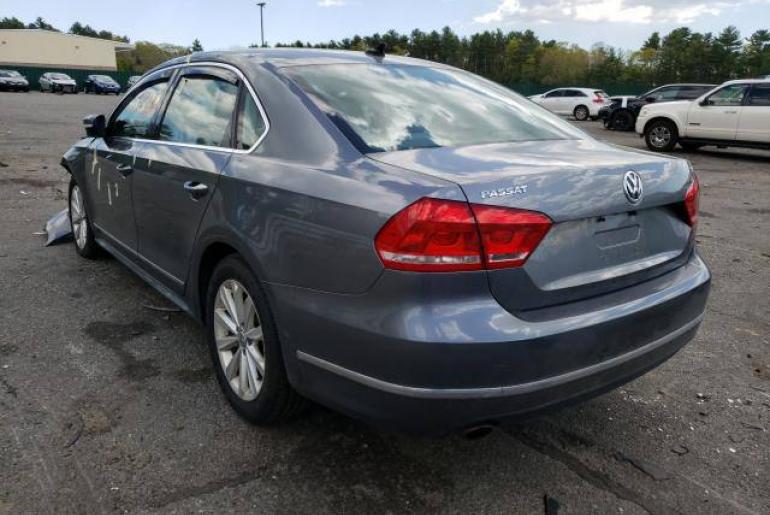 Volkswagen Passat SEL