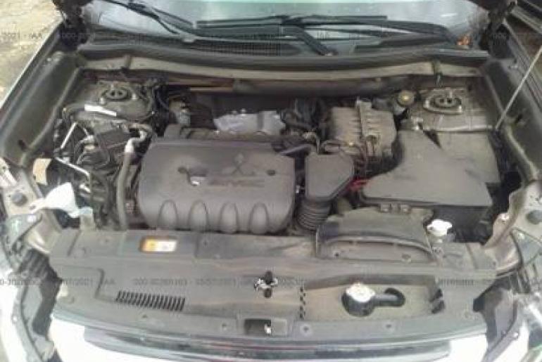 Mitsubishi Outlander ES