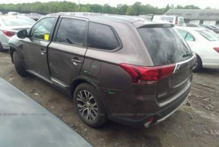 Mitsubishi Outlander ES