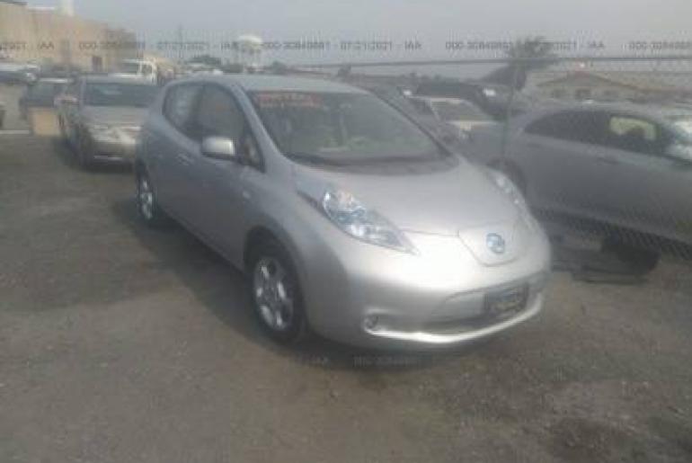 Nissan Leaf SV