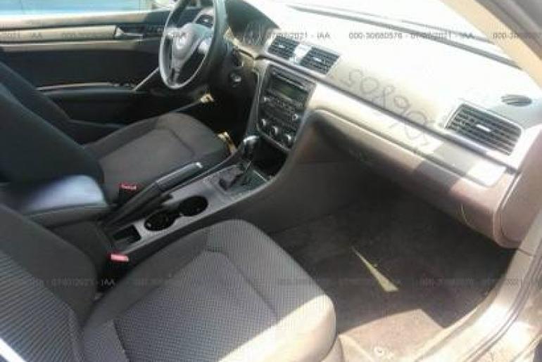 Volkswagen Passat S