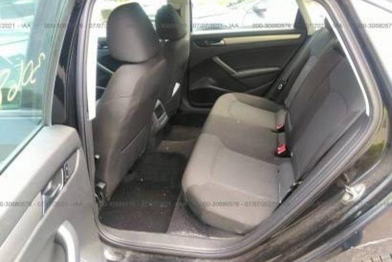 Volkswagen Passat S