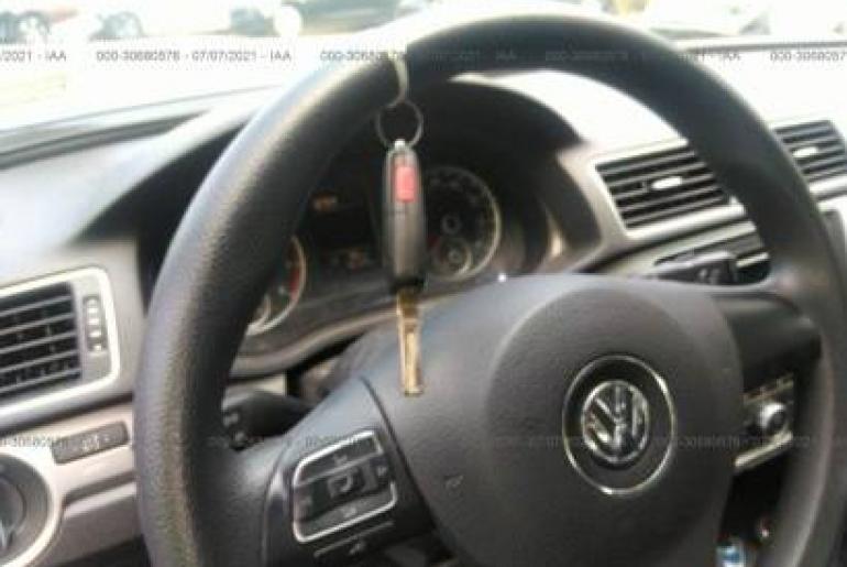 Volkswagen Passat S