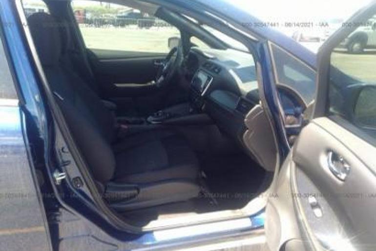 Nissan Leaf SV
