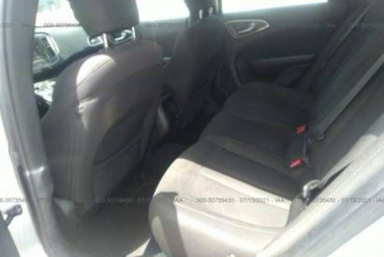 Chrysler 200 Limited