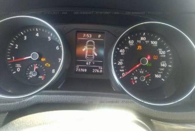 Volkswagen Passat SE