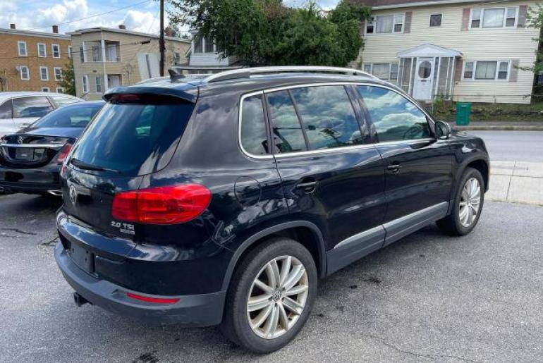 Volkswagen Tiguan SEL