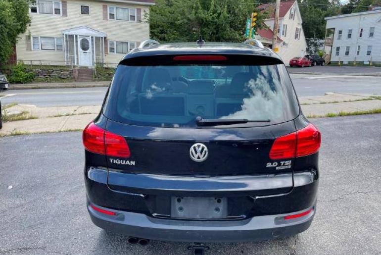 Volkswagen Tiguan SEL