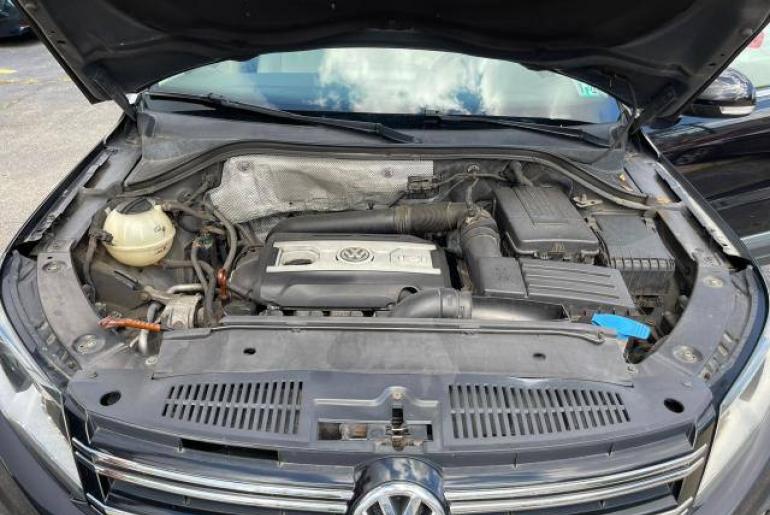 Volkswagen Tiguan SEL