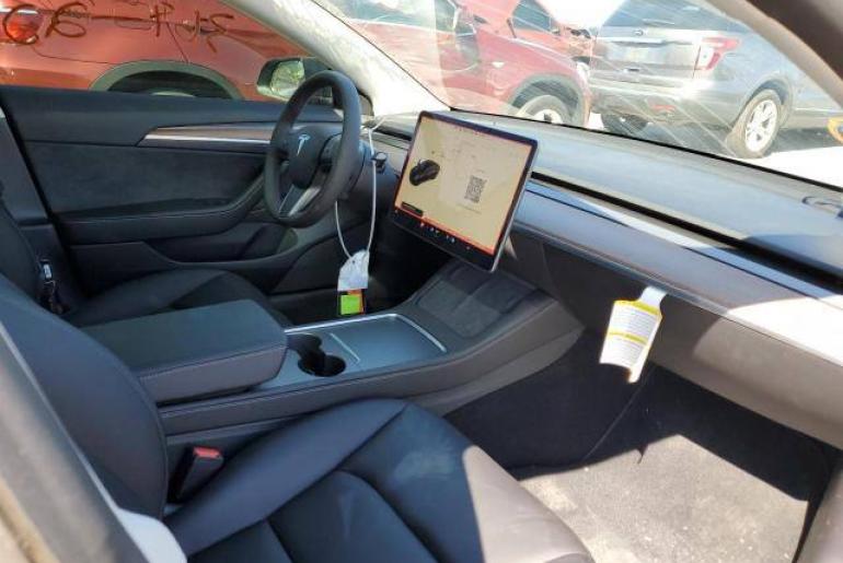 Tesla model 3 Performance