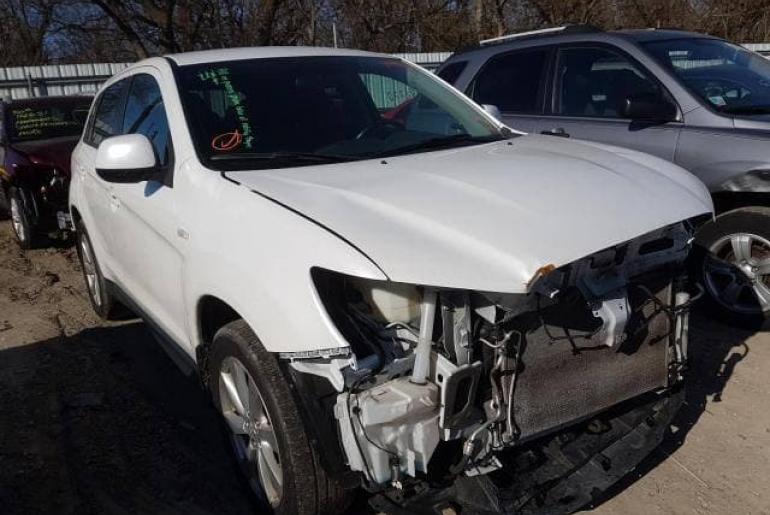  Mitsubishi Outlander Sport