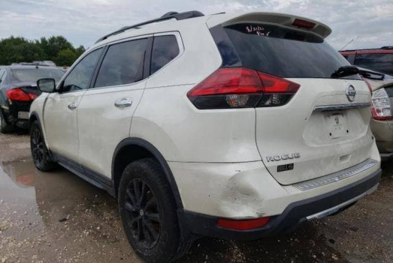 Nissan Rogue SV