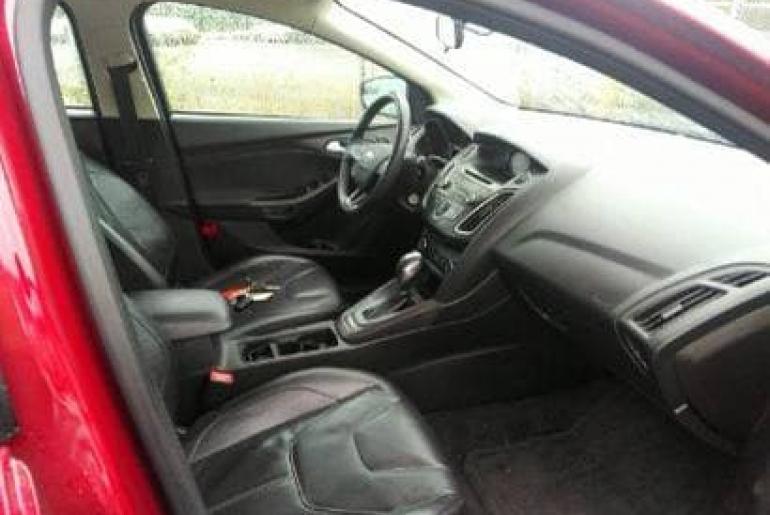Ford Focus SE