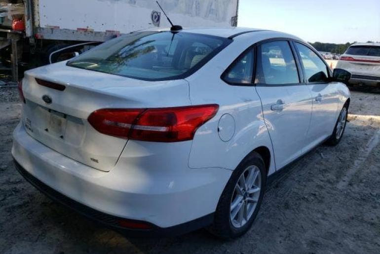 Ford Focus SE