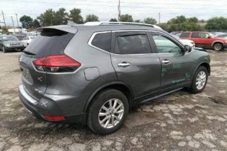 Nissan Rogue SV