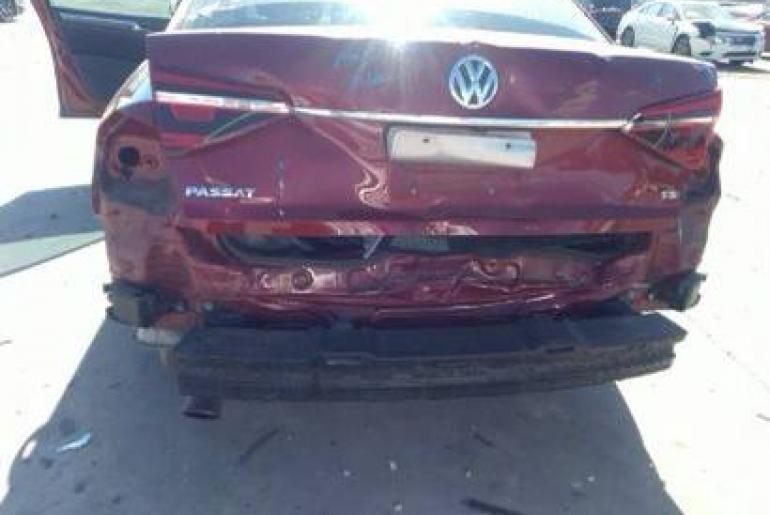 Volkswagen Passat R-line