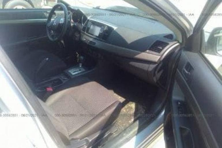Mitsubishi Lancer
