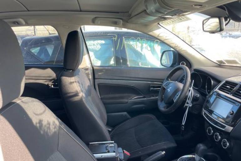 Mitsubishi Outlander Sport SE