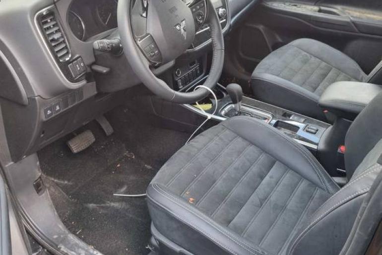 Mitsubishi Outlander SE