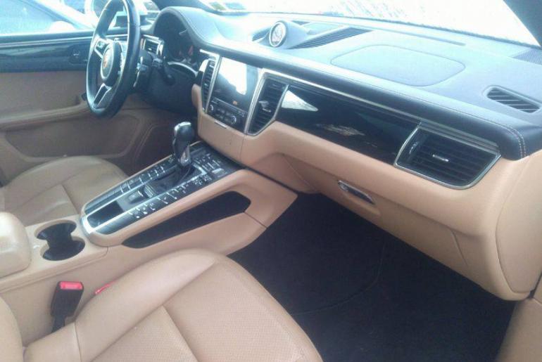 Porsche Macan S
