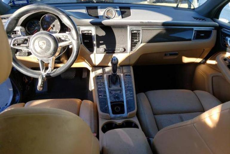 Porsche Macan S