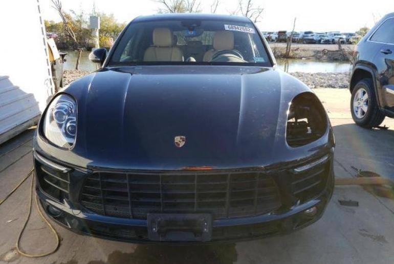 Porsche Macan S