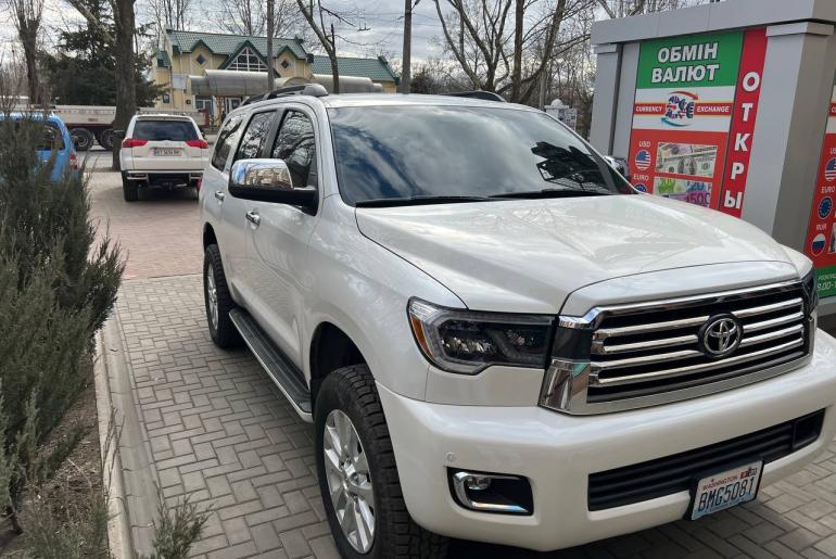 Toyota Sequoia 