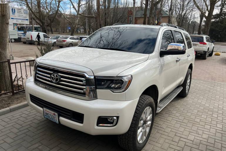 Toyota Sequoia 