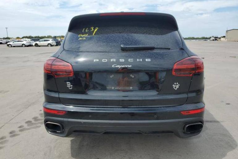 PORSCHE CAYENNE