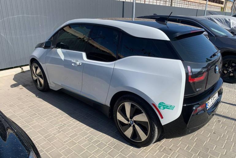 BMW I3