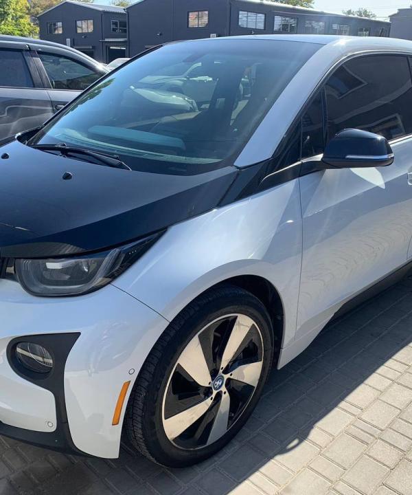 BMW I3